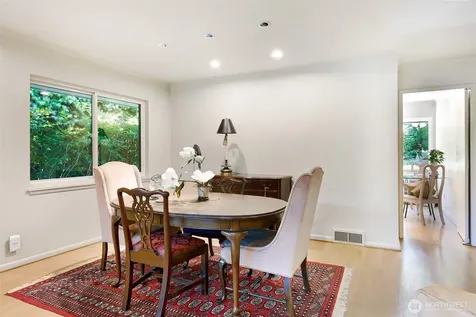 1871 40th Avenue E Seattle WA 98112