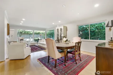 1871 40th Avenue E Seattle WA 98112