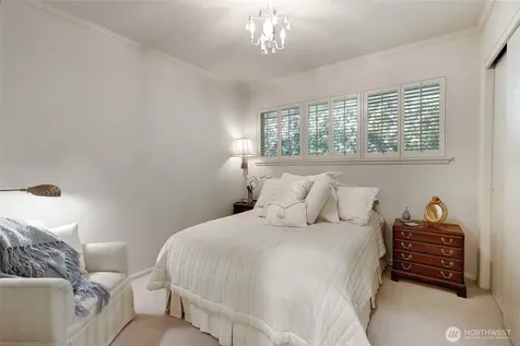1871 40th Avenue E Seattle WA 98112