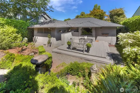 1871 40th Avenue E Seattle WA 98112