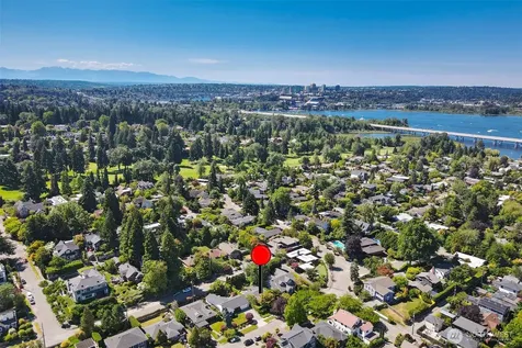 1871 40th Avenue E Seattle WA 98112