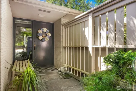 1871 40th Avenue E Seattle WA 98112