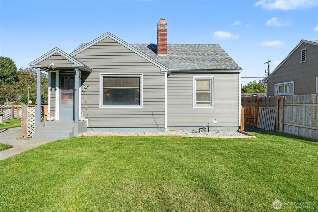 204 E Street SW Ephrata WA 98823