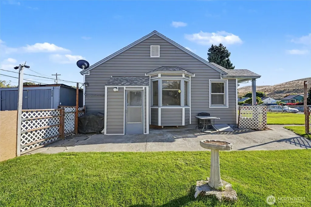 204 E Street SW Ephrata WA 98823