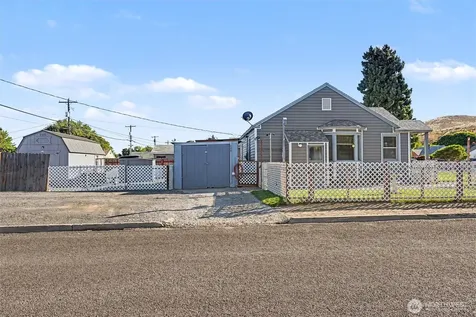 204 E Street SW Ephrata WA 98823