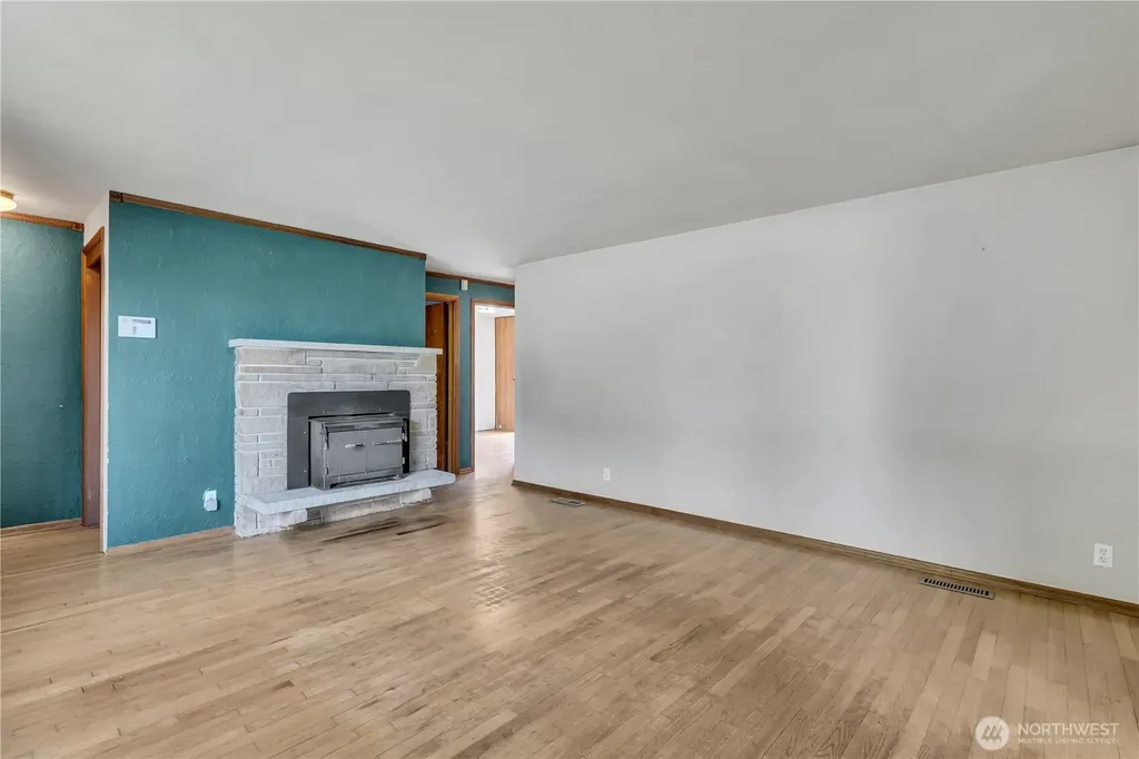 109 Pacific Avenue S Pacific WA 98047