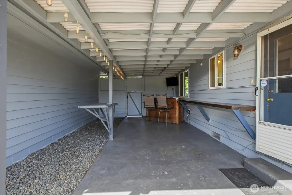 109 Pacific Avenue S Pacific WA 98047