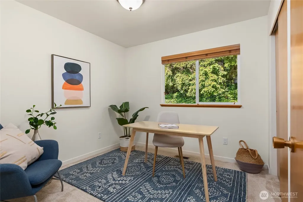398 Ferncliff Avenue NE Bainbridge Island WA 98110
