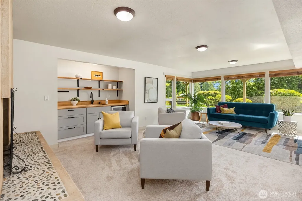 398 Ferncliff Avenue NE Bainbridge Island WA 98110