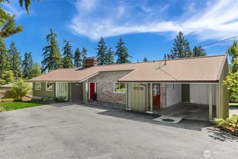 398 Ferncliff Avenue NE Bainbridge Island WA 98110