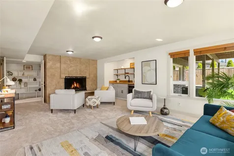 398 Ferncliff Avenue NE Bainbridge Island WA 98110