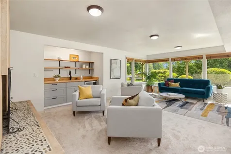 398 Ferncliff Avenue NE Bainbridge Island WA 98110