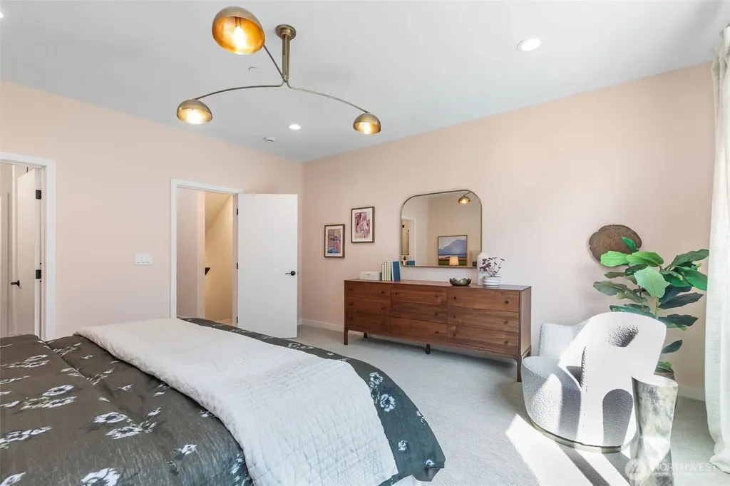1145 129th Court NE Bellevue WA 98005