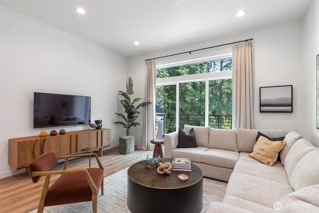 1145 129th Court NE Bellevue WA 98005