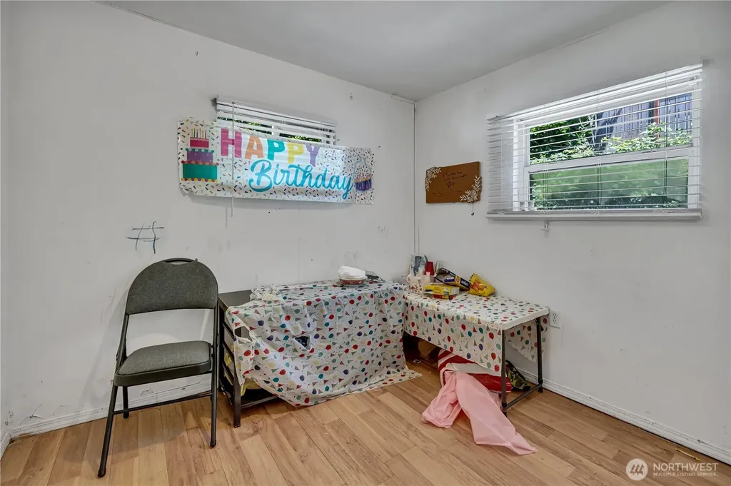 2820 29th Avenue S Seattle WA 98144