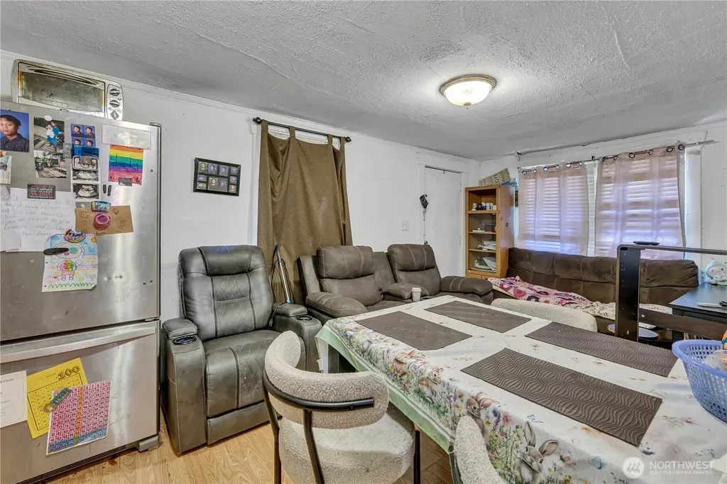 2820 29th Avenue S Seattle WA 98144