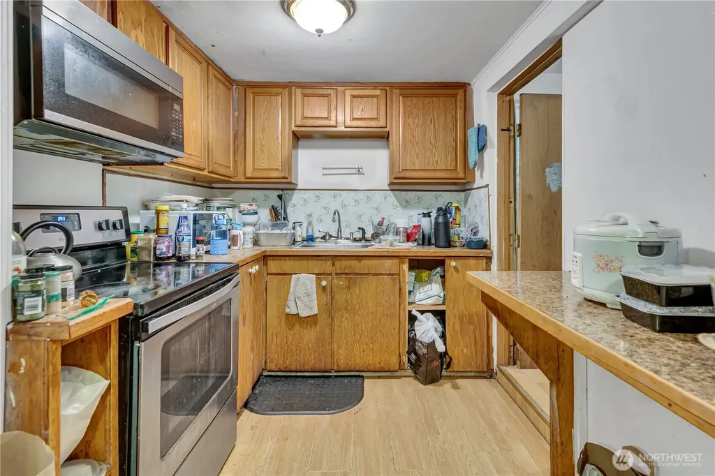 2820 29th Avenue S Seattle WA 98144