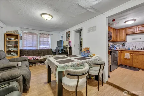 2820 29th Avenue S Seattle WA 98144