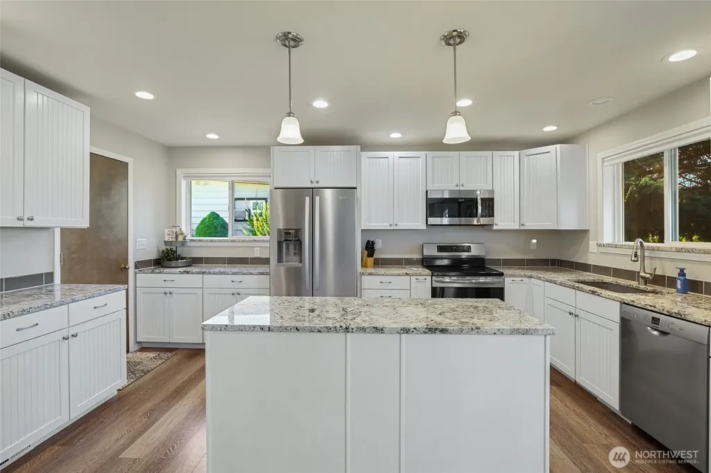 1202 S Eastlake Drive Moses Lake WA 98837