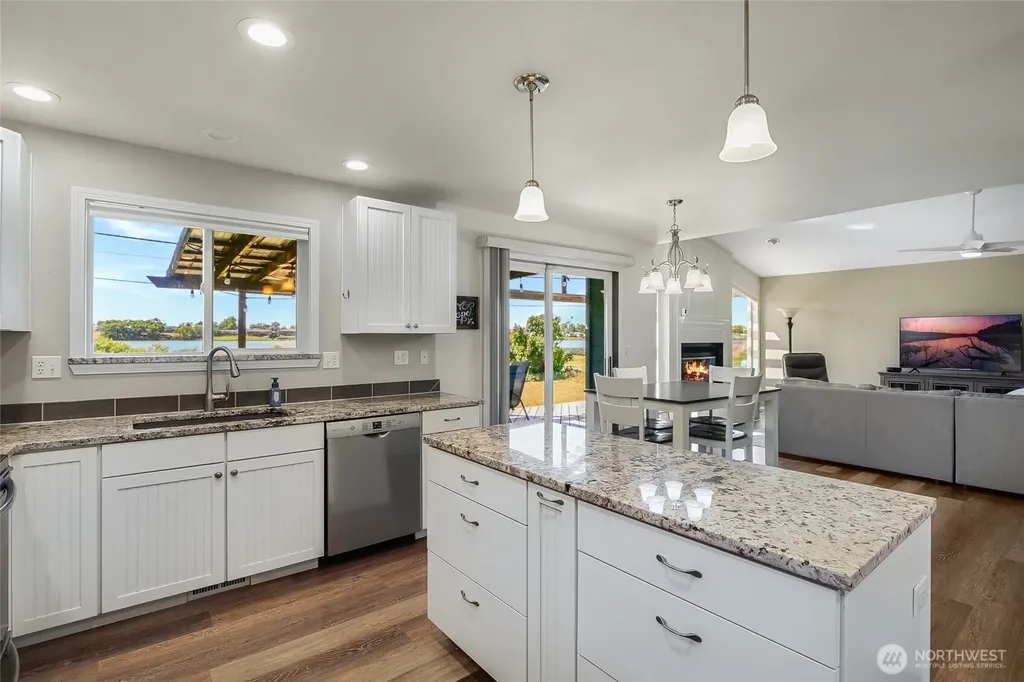 1202 S Eastlake Drive Moses Lake WA 98837