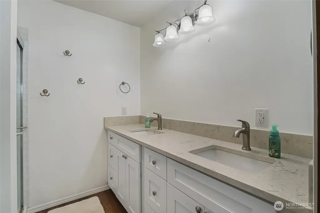 1202 S Eastlake Drive Moses Lake WA 98837