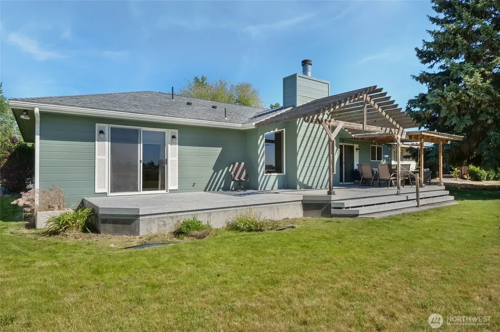 1202 S Eastlake Drive Moses Lake WA 98837