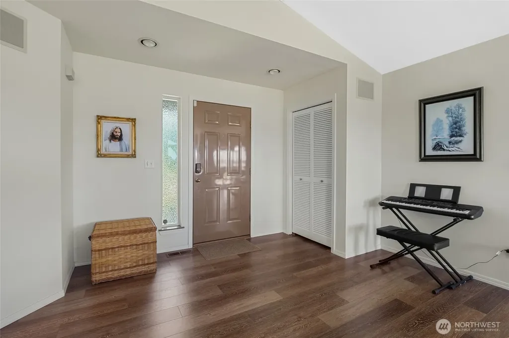 1202 S Eastlake Drive Moses Lake WA 98837
