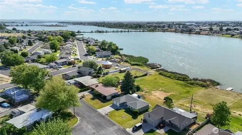 1202 S Eastlake Drive Moses Lake WA 98837