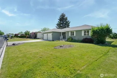 1202 S Eastlake Drive Moses Lake WA 98837