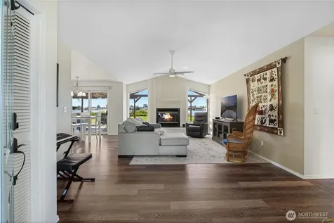 1202 S Eastlake Drive Moses Lake WA 98837