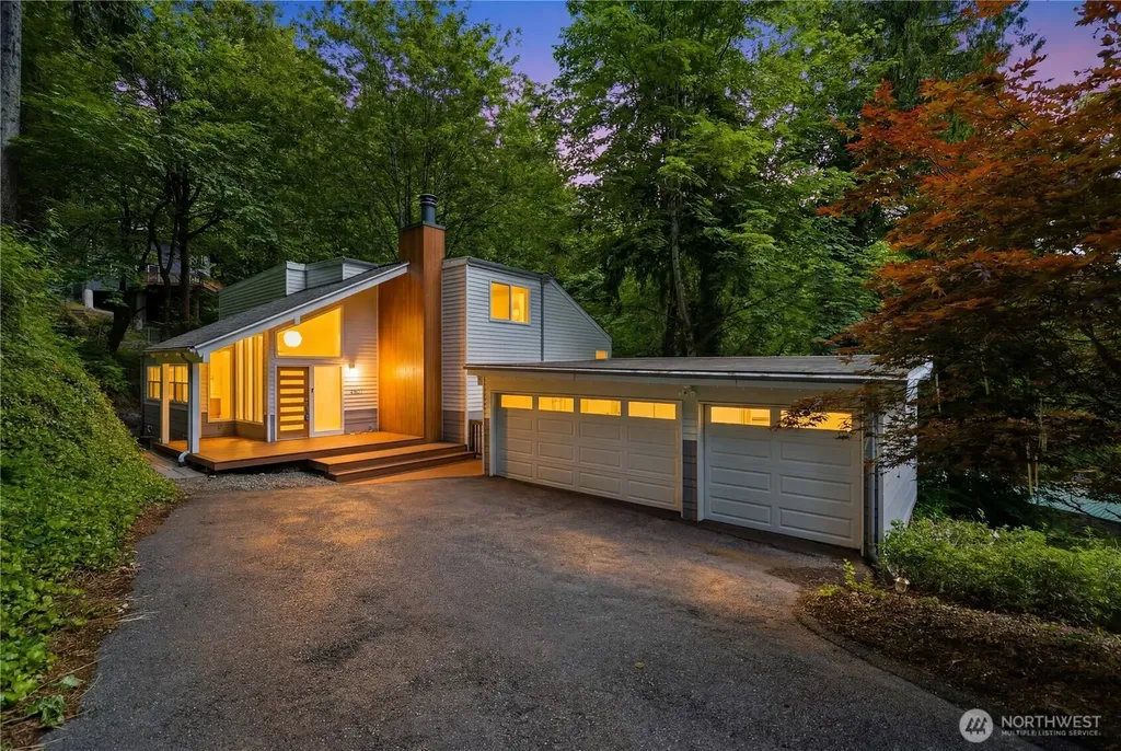 Mercer Island WA, 4807 Mercer Way