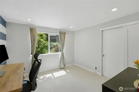 4807 E Mercer Way Mercer Island WA 98040
