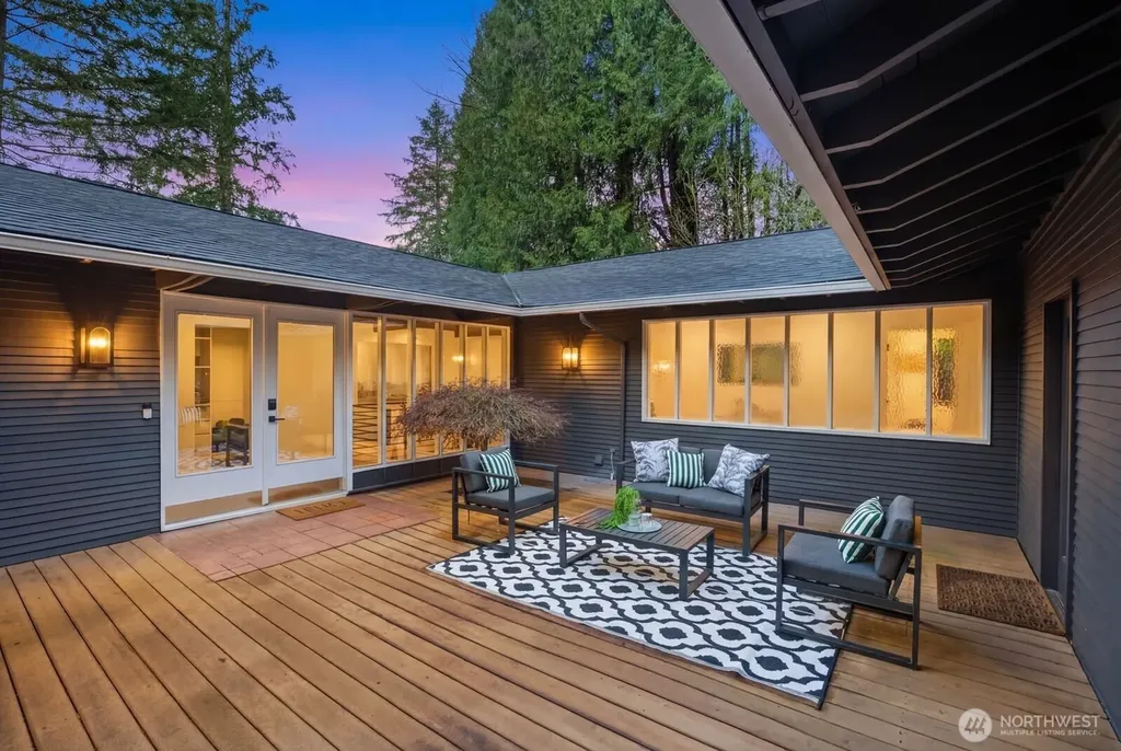 1520 Sycamore Drive SE Issaquah WA 98027