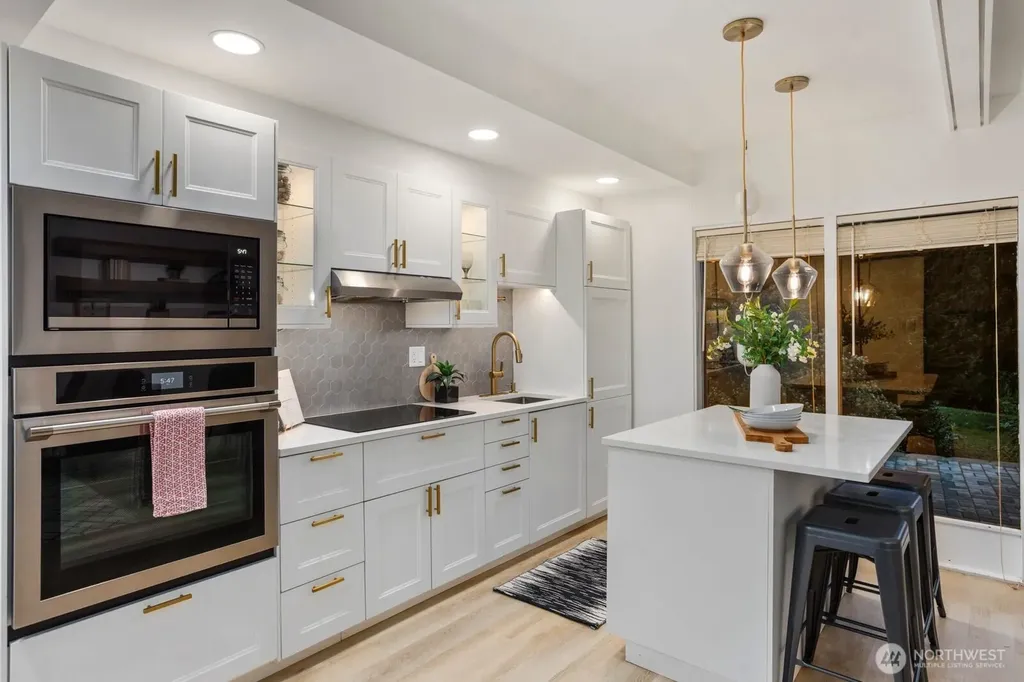 1520 Sycamore Drive SE Issaquah WA 98027
