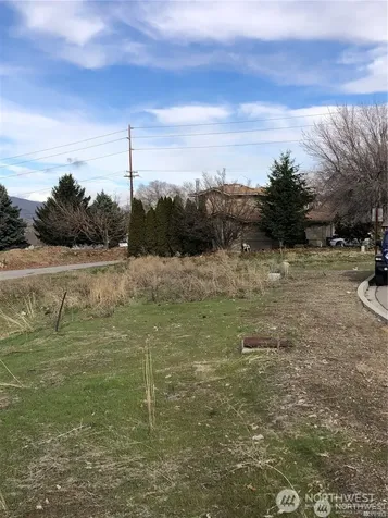 1084 Corum Circle East Wenatchee WA 98802