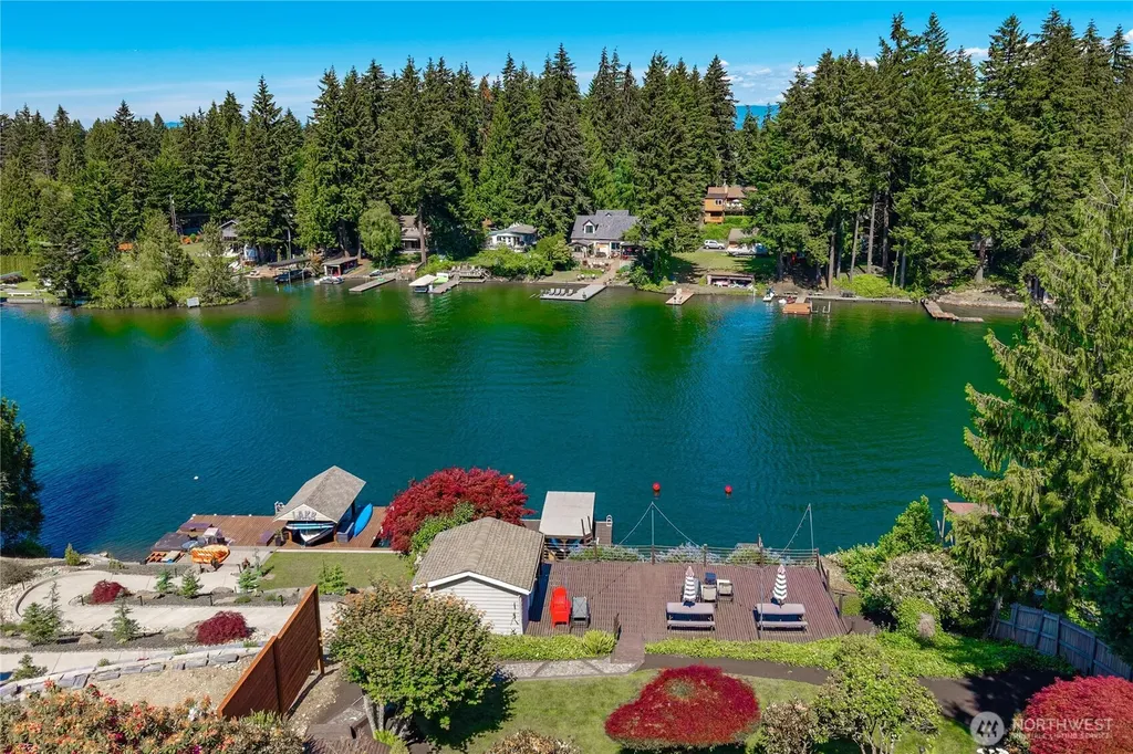 3605 Lakeridge Drive E Lake Tapps WA 98391