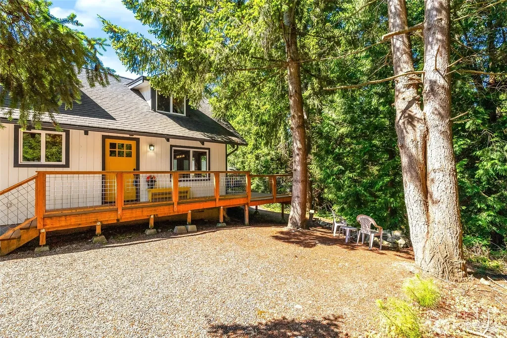 8243 Chilliwack Road Blaine WA 98230