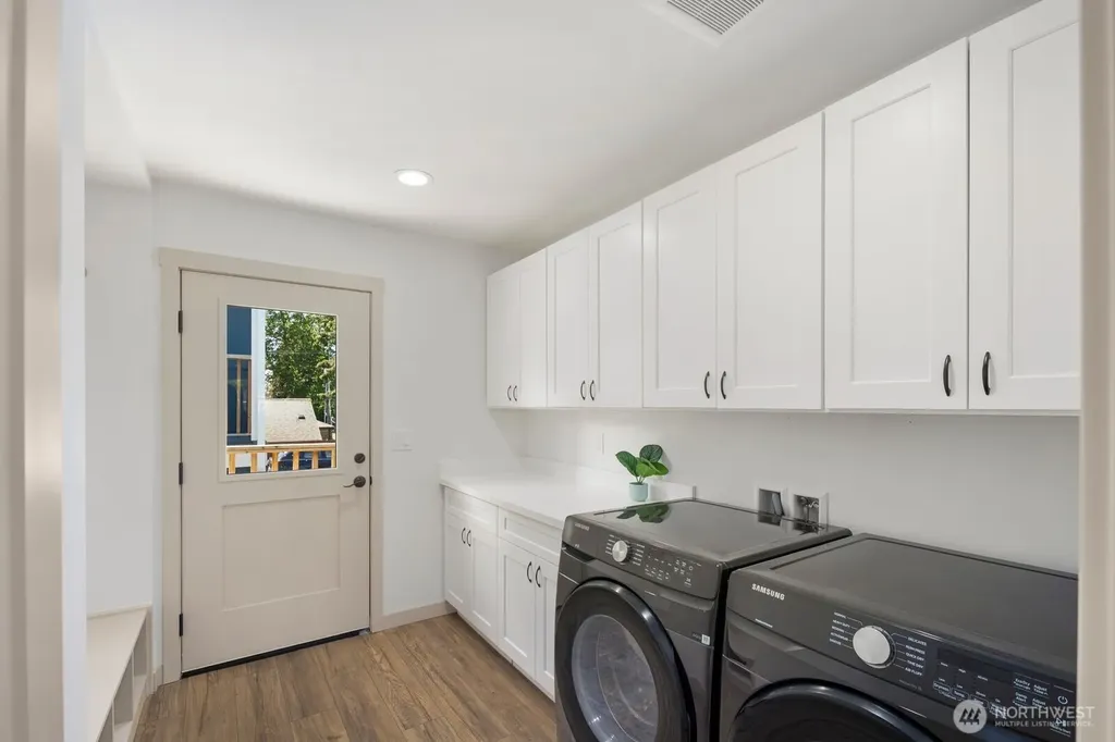 1249 SW 151st Street Seattle WA 98166