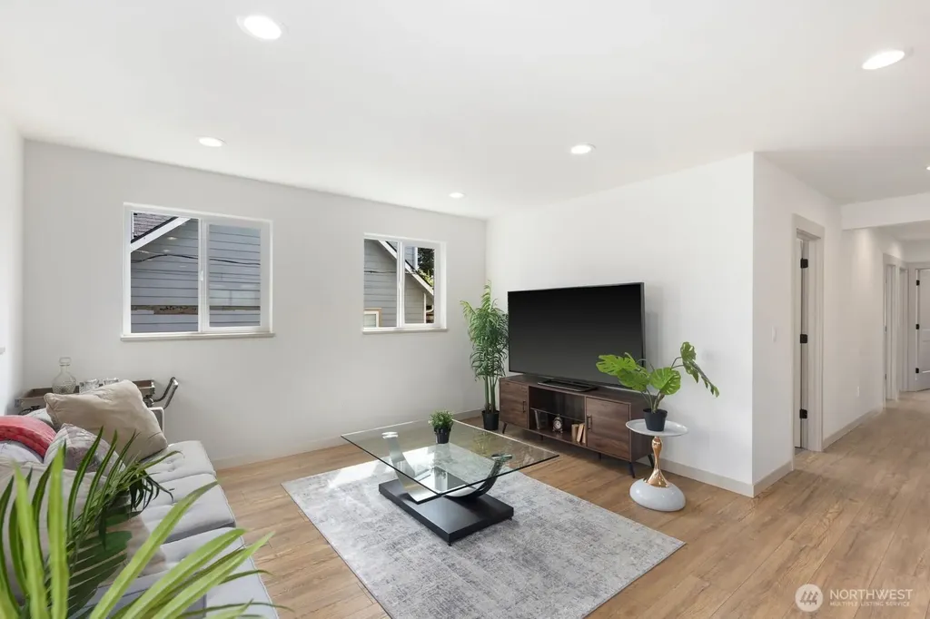 1249 SW 151st Street Seattle WA 98166