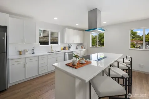 1249 SW 151st Street Seattle WA 98166