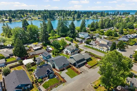 1249 SW 151st Street Seattle WA 98166