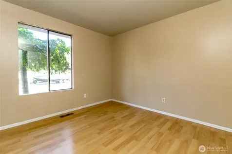 14823 SE 172nd Place Renton WA 98058