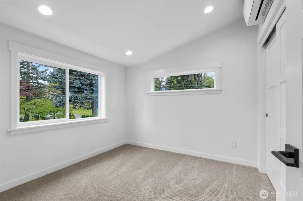 11052 2nd Avenue NW Seattle WA 98177
