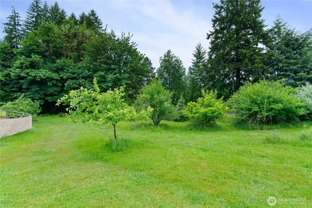 1904 North River Road Cosmopolis WA 98537