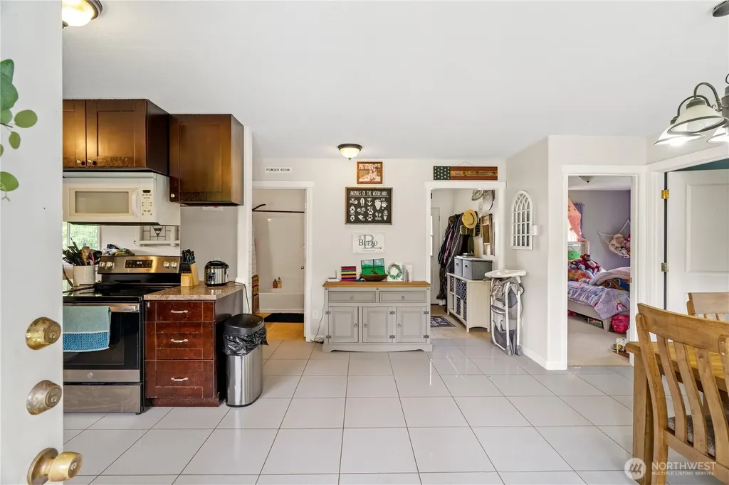 1904 North River Road Cosmopolis WA 98537