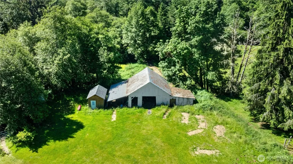 1904 North River Road Cosmopolis WA 98537