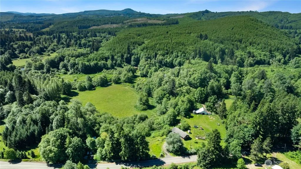1904 North River Road Cosmopolis WA 98537