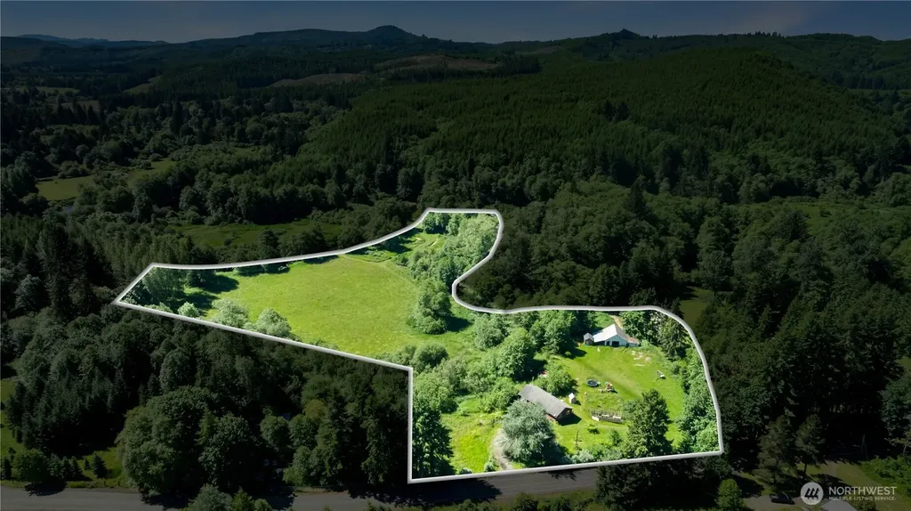 1904 North River Road Cosmopolis WA 98537