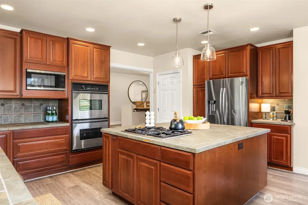 16315 Inglewood Place NE Kenmore WA 98028