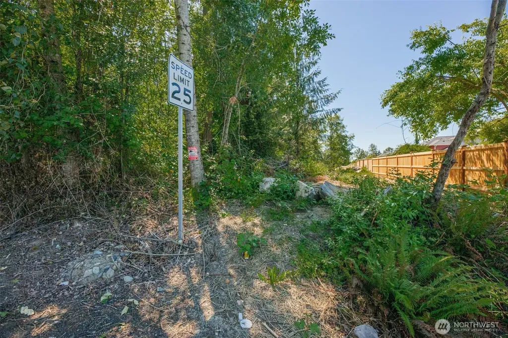 57 79th Avenue NE Marysville WA 98271